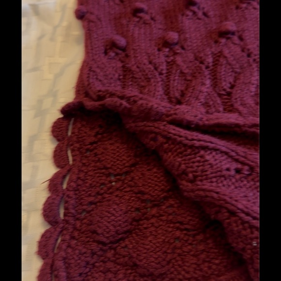 Yarnworks Vintage Hand Knit Sweater. Sz M, 28” shoulder-hem. Burgundywine color - Picture 6 of 6